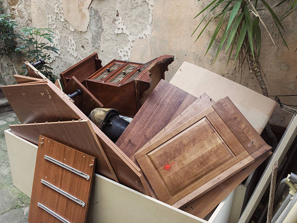 Commercial Cleanout Services in Magalia, CA
